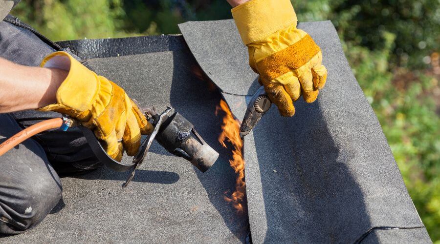 Professional gutter cleaning in Liberty, NE